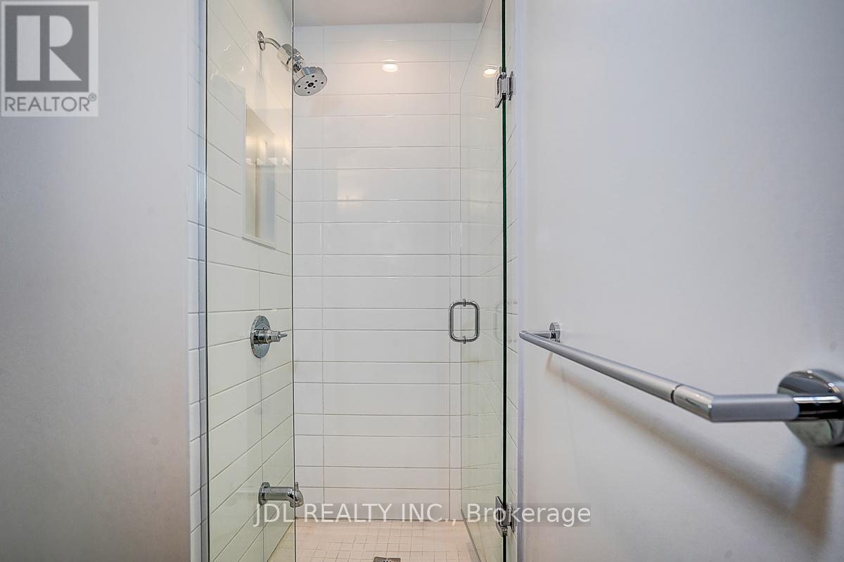 10 - 38 Iannuzzi Street, Toronto, Ontario  M5V 0S2 - Photo 9 - C12907142