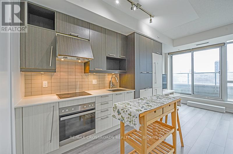 1708 - 199 Richmond Street W, Toronto, Ontario  M5V 0H4 - Photo 4 - C12907148