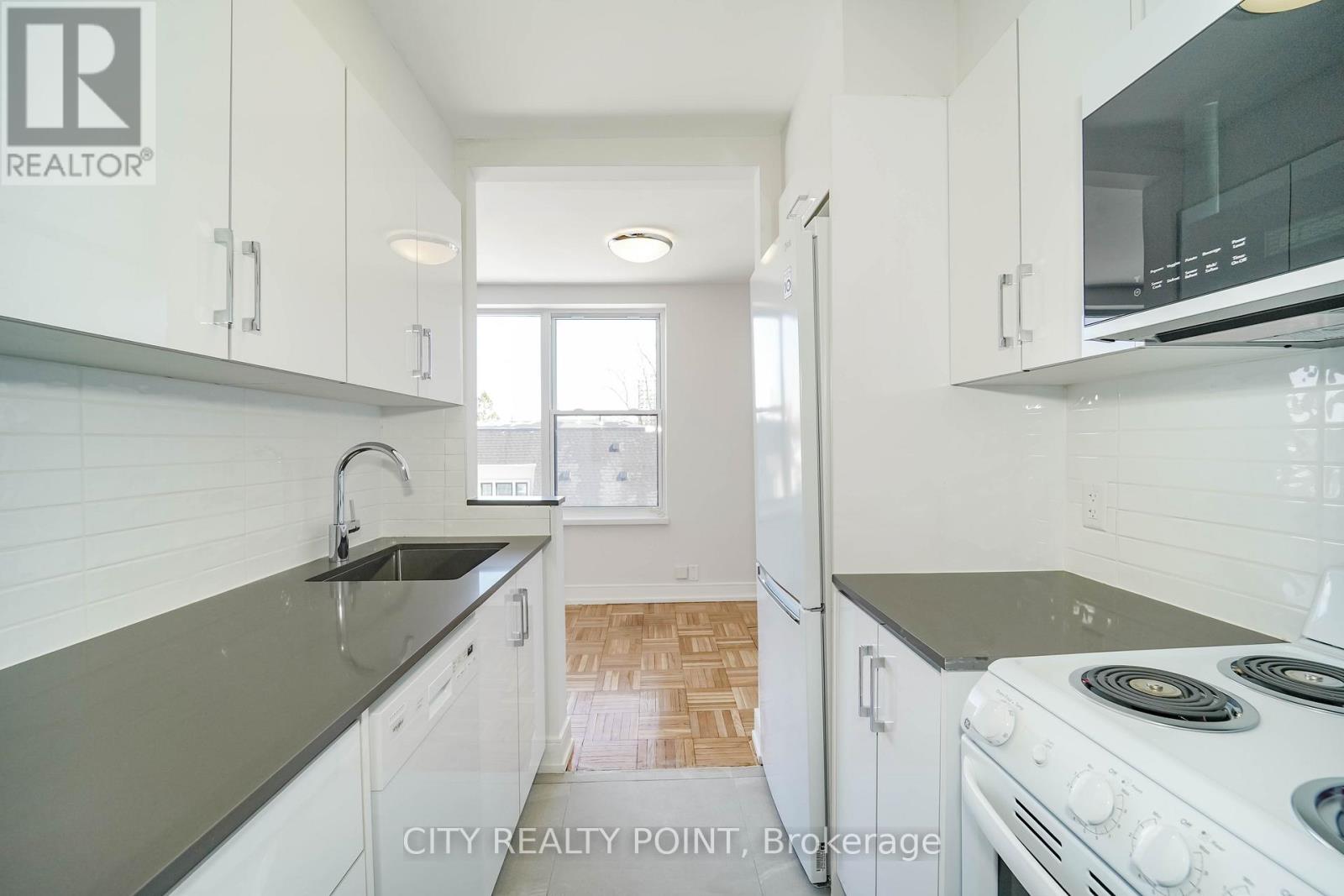 403 - 1545 Bathurst Street, Toronto (Forest Hill South), Ontario  M5P 3H6 - Photo 4 - C12907152