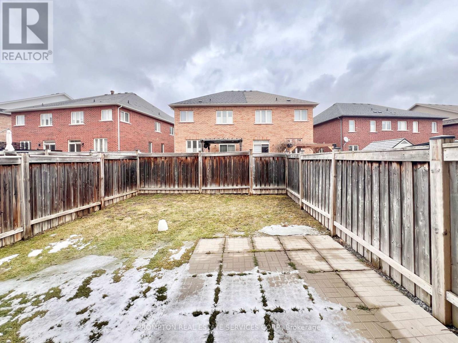 40 Staglin Court, Markham, Ontario  L6C 0K9 - Photo 11 - N12907116