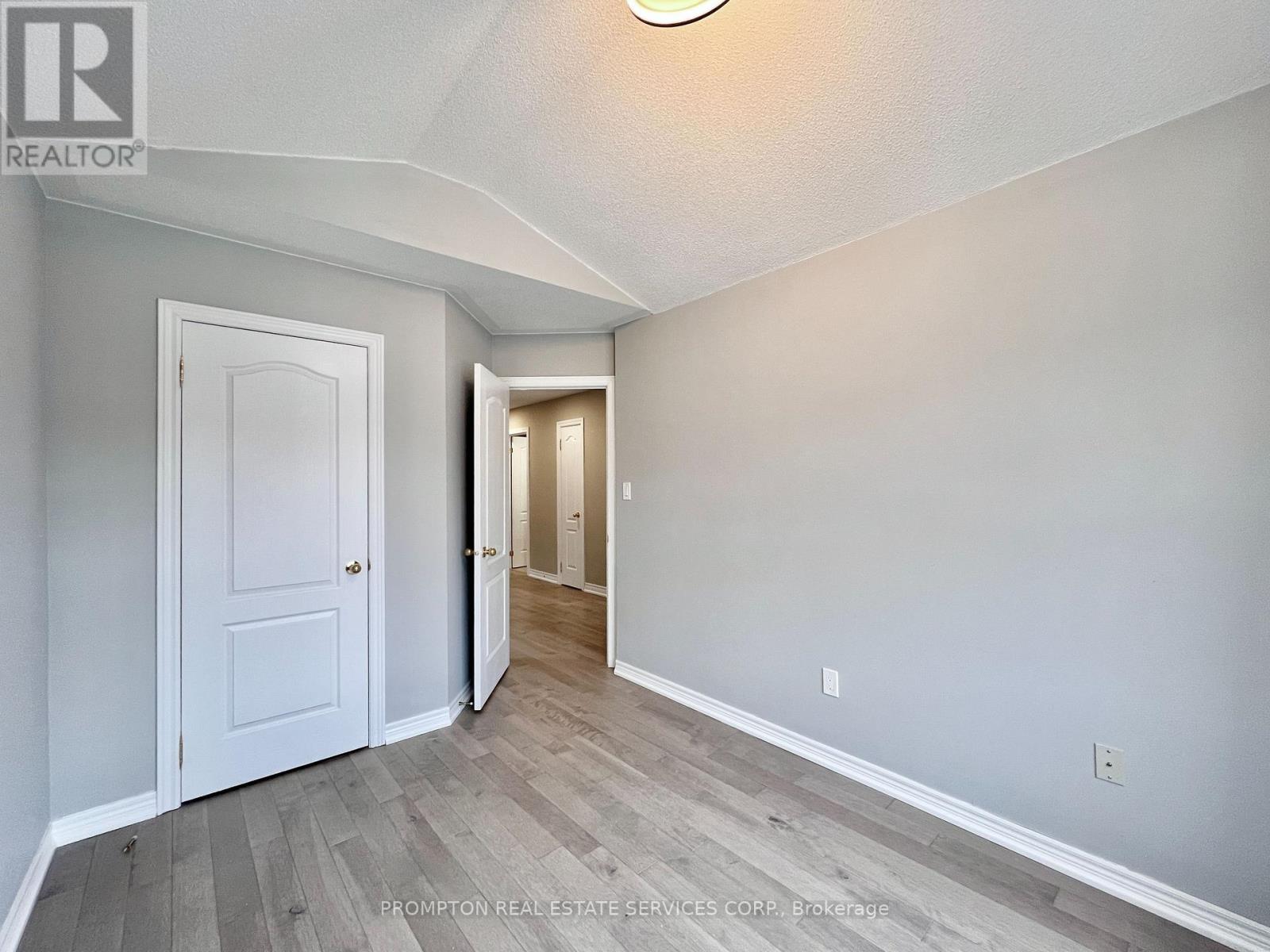 40 Staglin Court, Markham, Ontario  L6C 0K9 - Photo 36 - N12907116