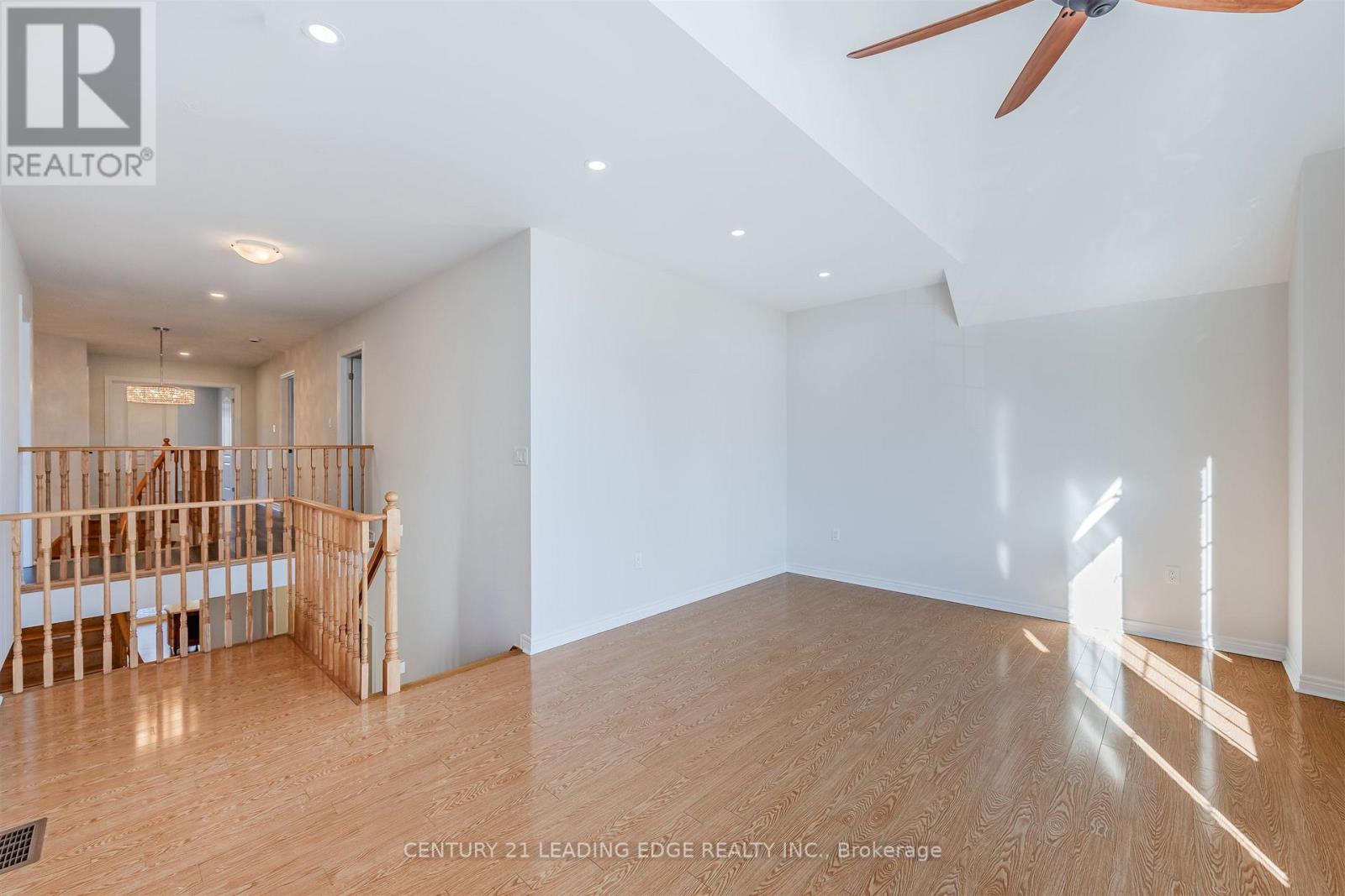 193 Tigertail Crescent, Bradford West Gwillimbury, Ontario  L3Z 0M4 - Photo 15 - N12907128