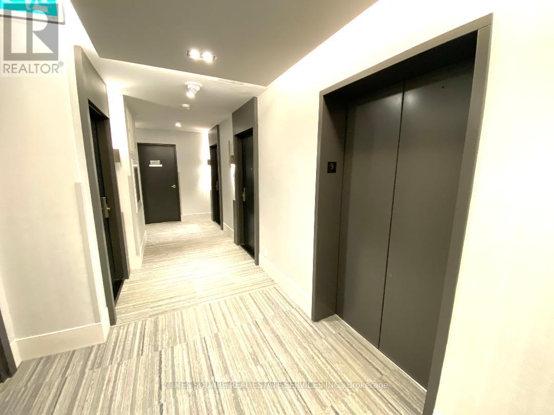 909 - 18 Water Walk Drive, Markham, Ontario  L3R 6L5 - Photo 11 - N12907136