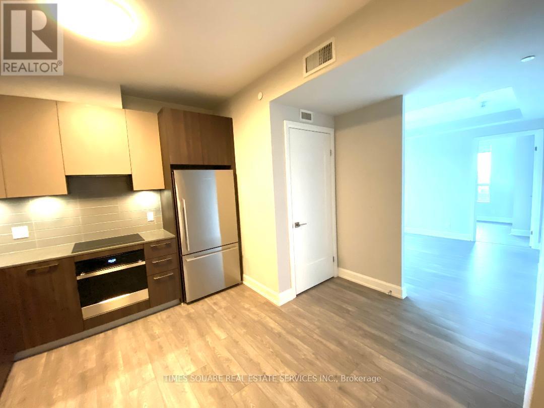 909 - 18 Water Walk Drive, Markham, Ontario  L3R 6L5 - Photo 19 - N12907136