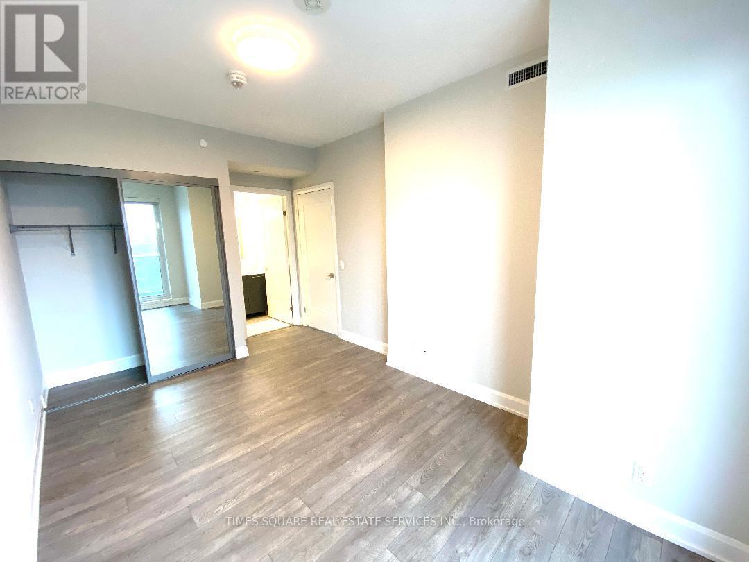 909 - 18 Water Walk Drive, Markham, Ontario  L3R 6L5 - Photo 27 - N12907136