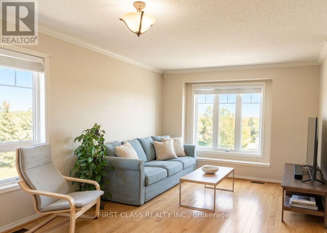 157 SELKIRK DRIVE, Richmond Hill, Ontario