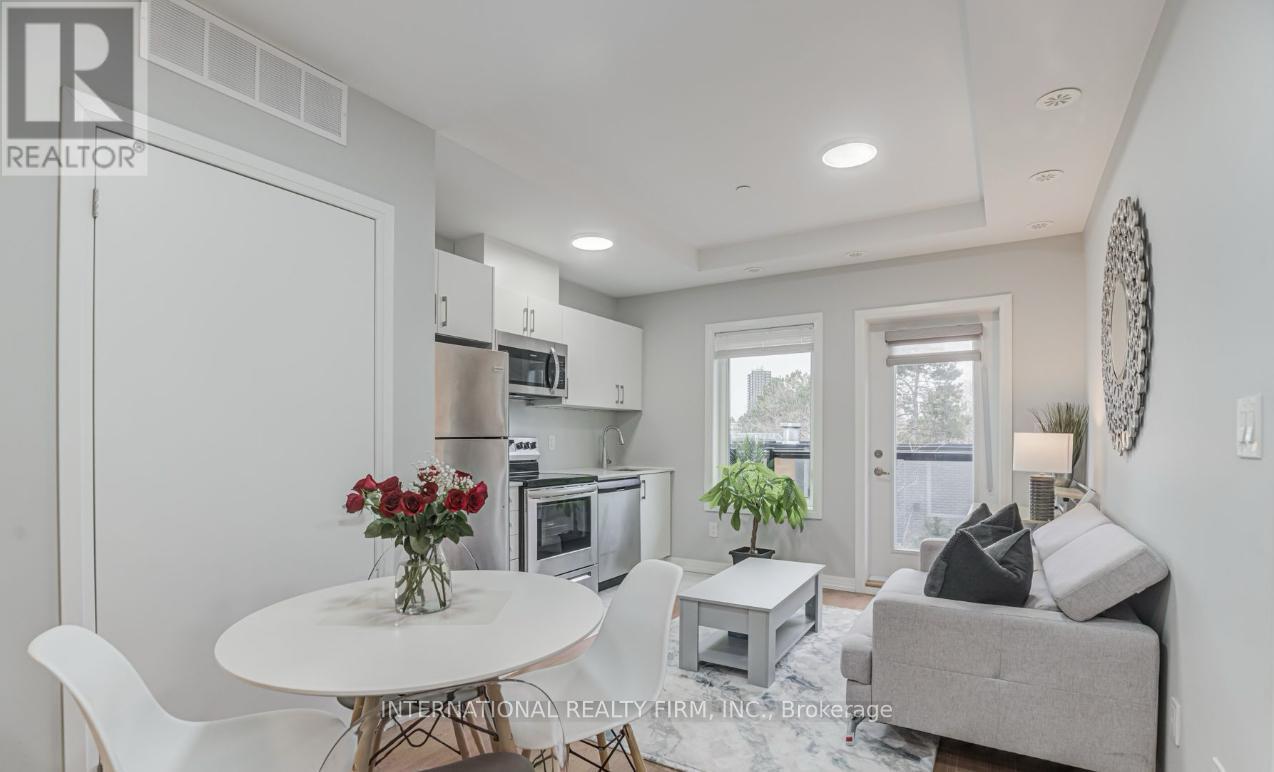 213 - 402 The East Mall, Toronto, Ontario  M9B 3Z9 - Photo 4 - W12907110