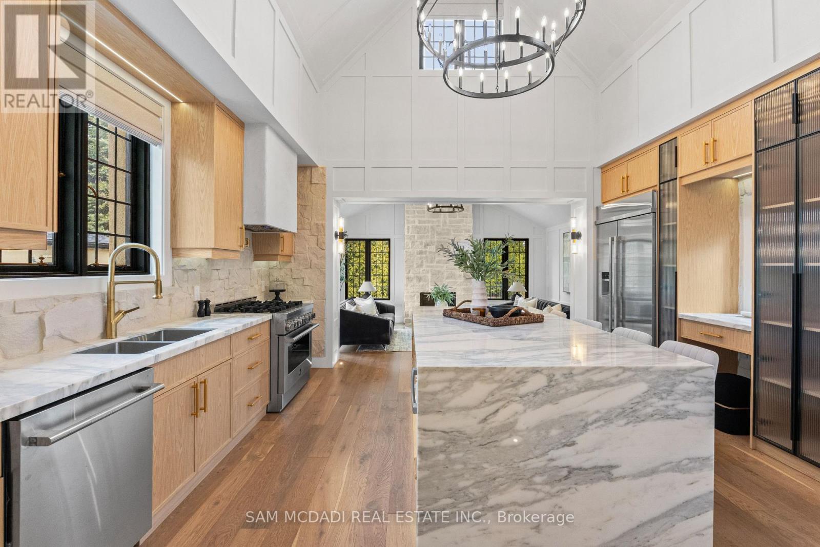 977 Unsworth Avenue, Burlington, Ontario  L7T 1R2 - Photo 14 - W12907120