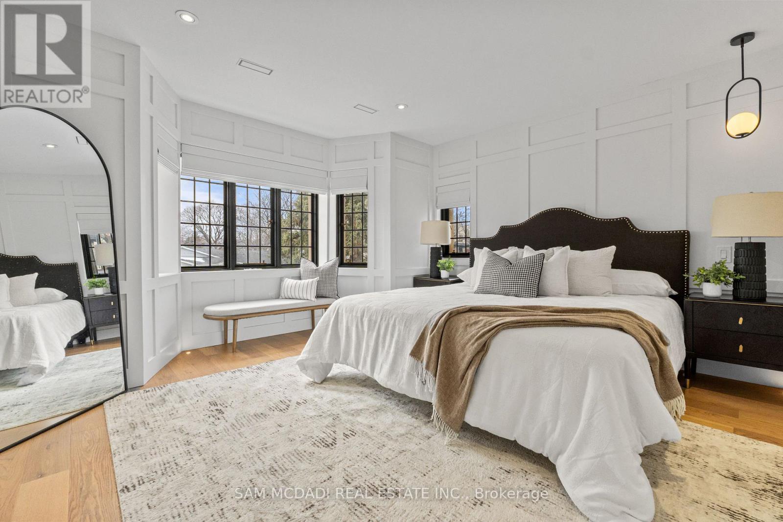 977 Unsworth Avenue, Burlington, Ontario  L7T 1R2 - Photo 20 - W12907120