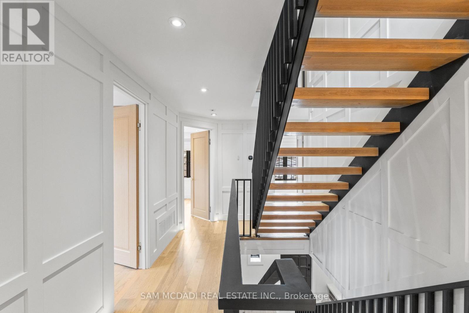 977 Unsworth Avenue, Burlington, Ontario  L7T 1R2 - Photo 26 - W12907120