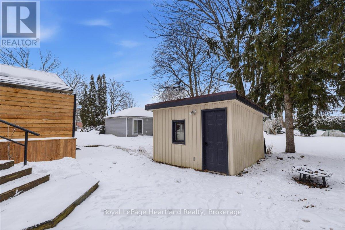 77 Chalk Street N, Huron East, Ontario  N0K 1W0 - Photo 31 - X12830850