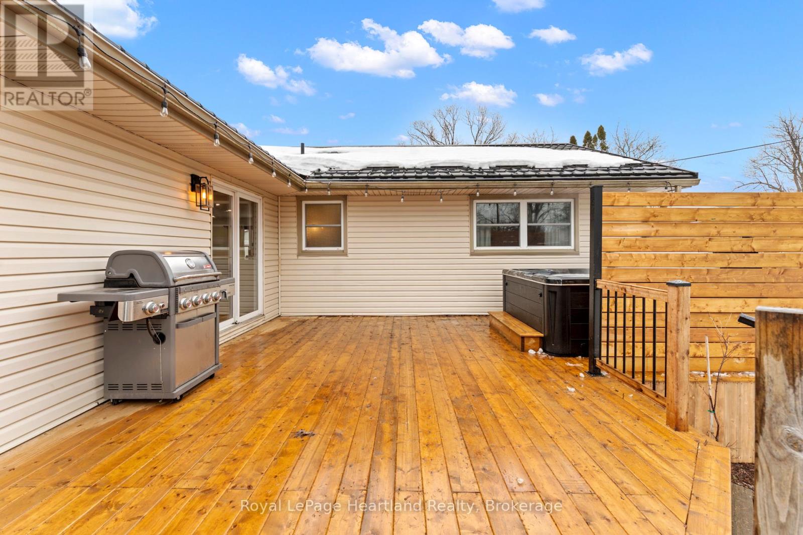 77 Chalk Street N, Huron East, Ontario  N0K 1W0 - Photo 34 - X12830850