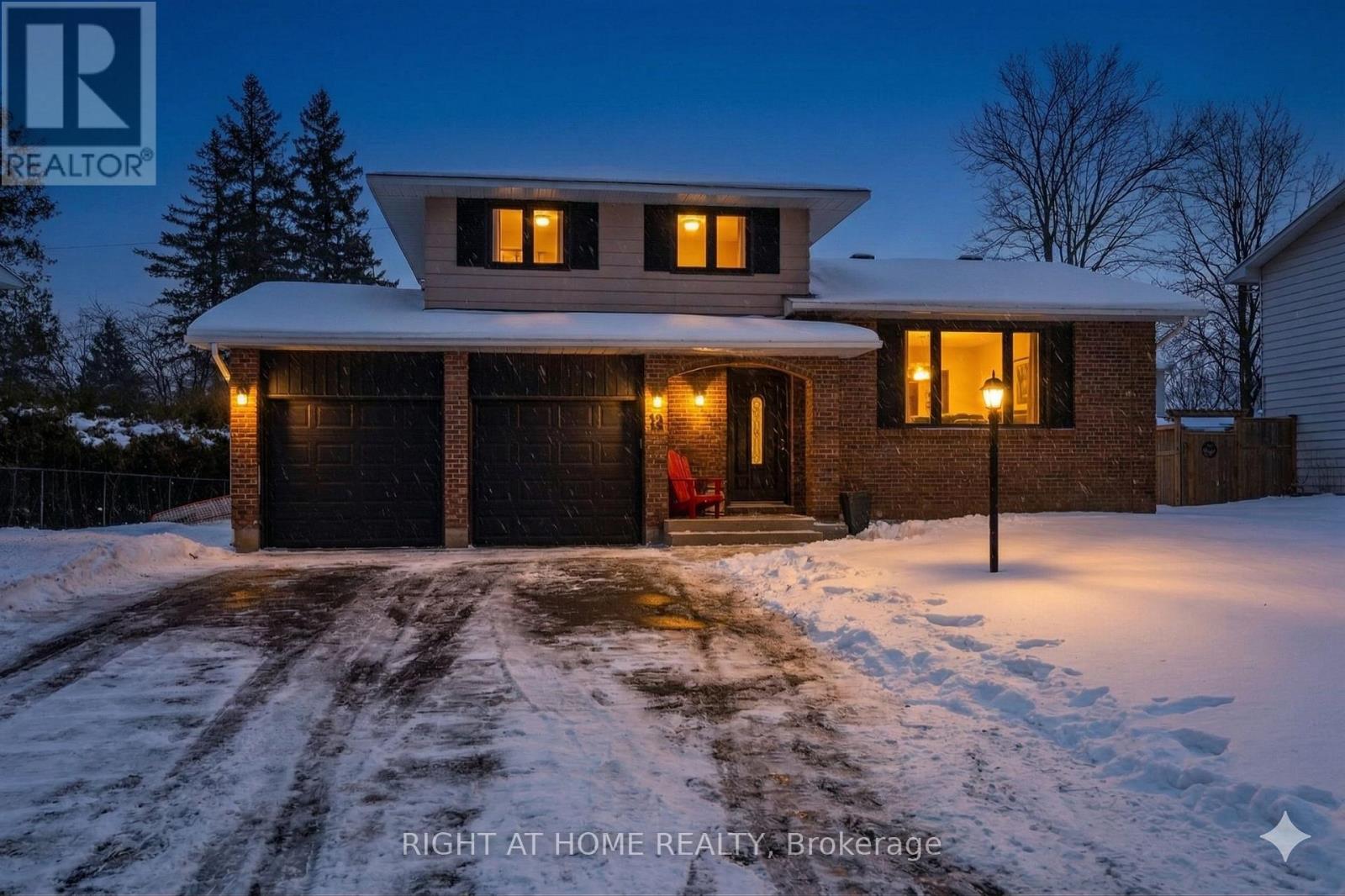 12 BUTTERFIELD ROAD, Ottawa, Ontario