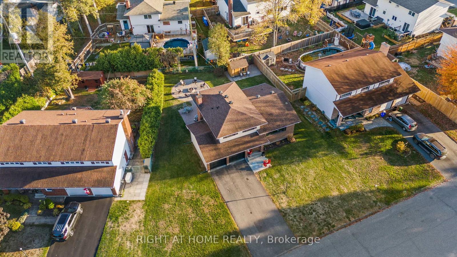 12 Butterfield Road, Ottawa, Ontario  K0A 3P0 - Photo 40 - X12727102