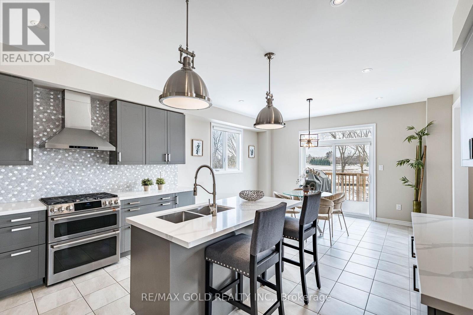 201 Mcfarlane Crescent, Centre Wellington, Ontario  N1M 0G5 - Photo 14 - X12907158