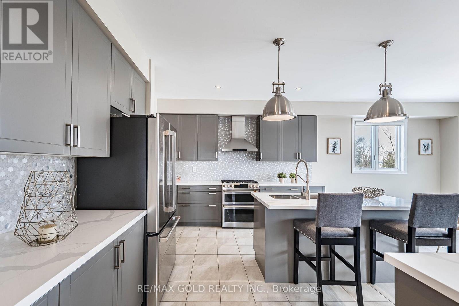 201 Mcfarlane Crescent, Centre Wellington, Ontario  N1M 0G5 - Photo 16 - X12907158