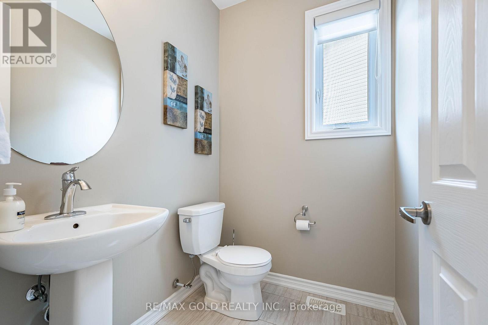 201 Mcfarlane Crescent, Centre Wellington, Ontario  N1M 0G5 - Photo 18 - X12907158