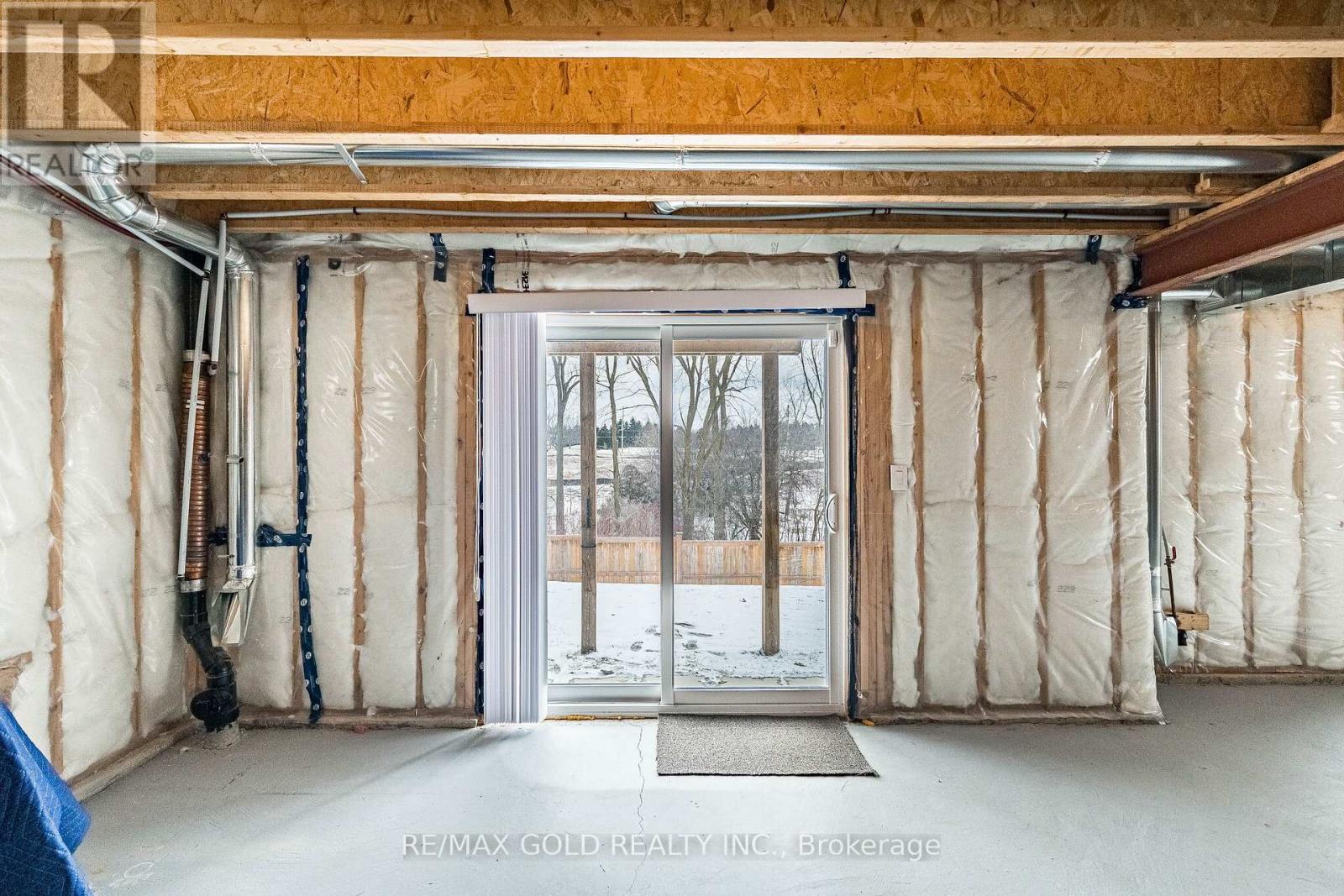 201 Mcfarlane Crescent, Centre Wellington, Ontario  N1M 0G5 - Photo 44 - X12907158