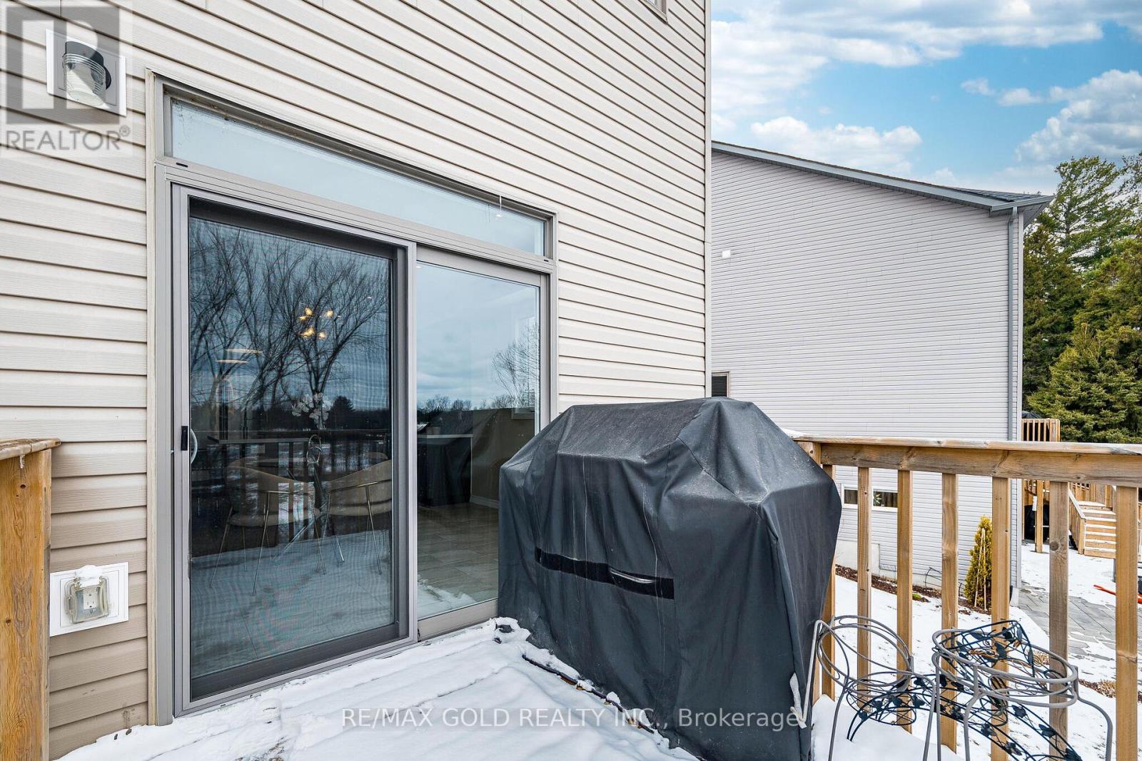 201 Mcfarlane Crescent, Centre Wellington, Ontario  N1M 0G5 - Photo 46 - X12907158