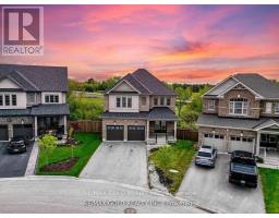 201 MCFARLANE CRESCENT, Centre Wellington, Ontario