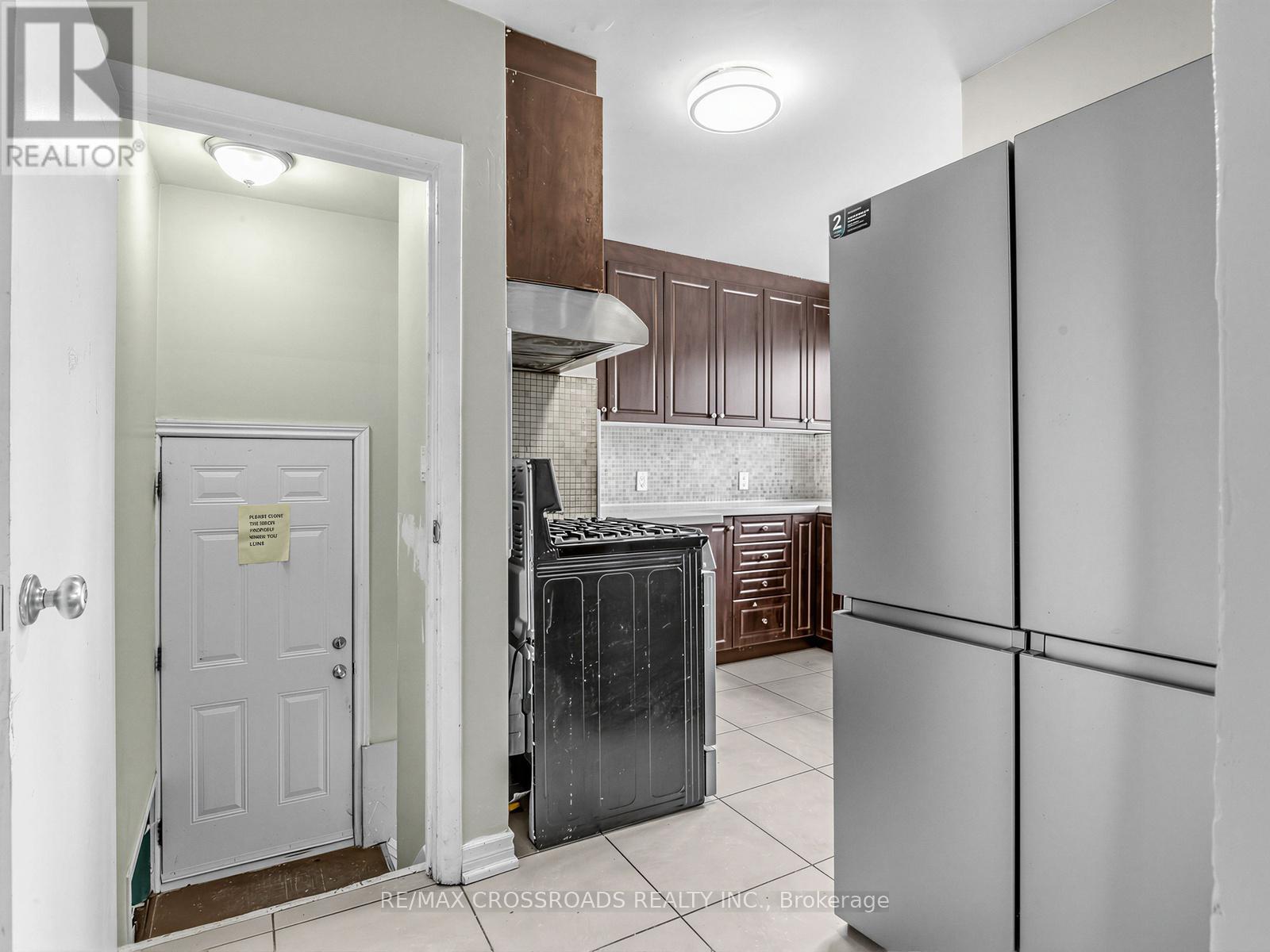 17 Strode Drive, Toronto, Ontario  M1J 1L8 - Photo 9 - E12907162