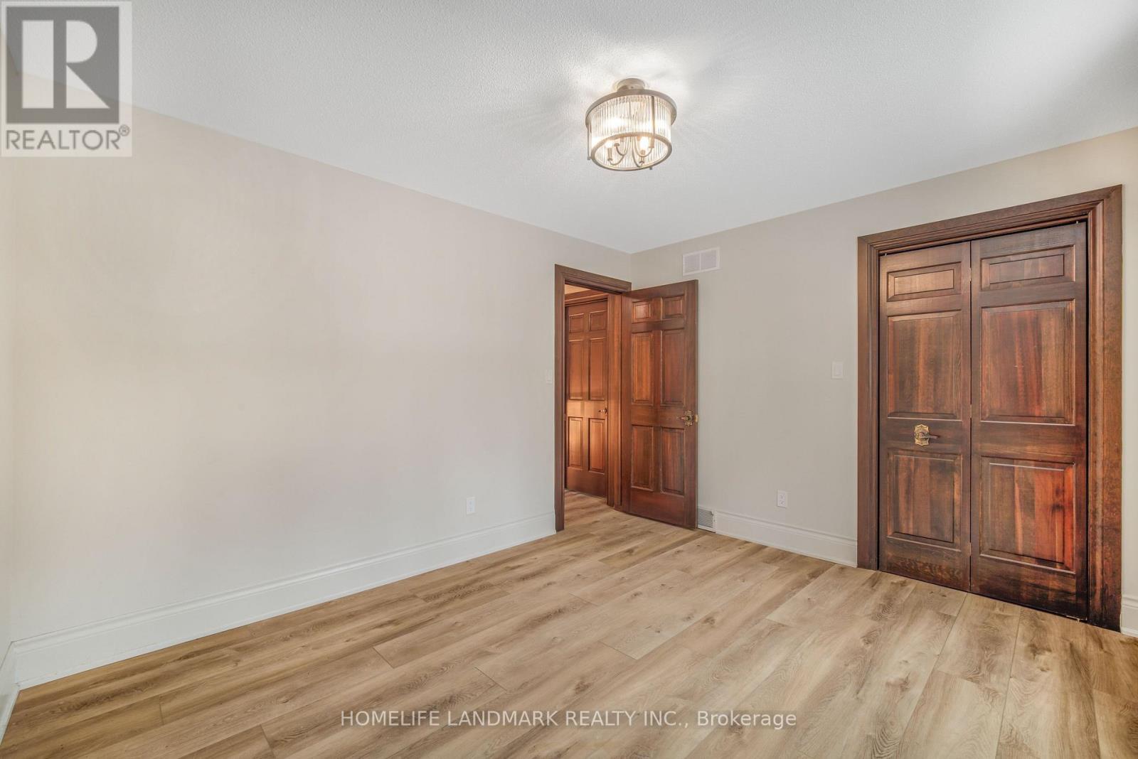 10505 Niagara River Parkway, Niagara Falls, Ontario  L2E 6S6 - Photo 33 - X12907160