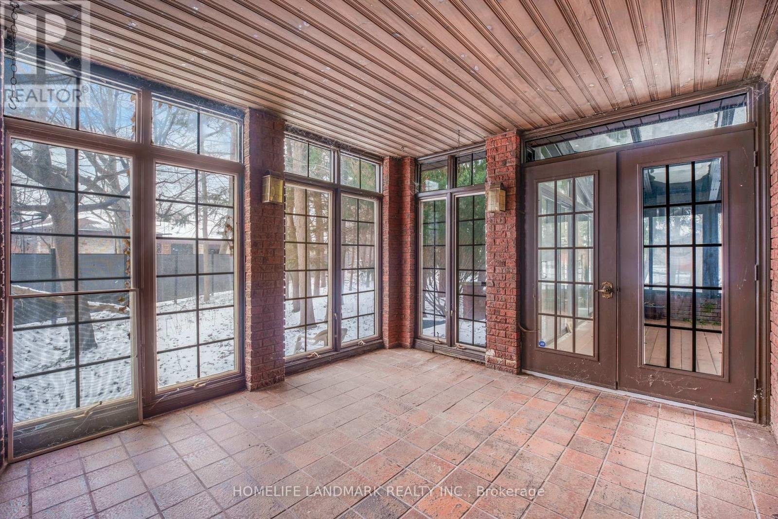 10505 Niagara River Parkway, Niagara Falls, Ontario  L2E 6S6 - Photo 42 - X12907160