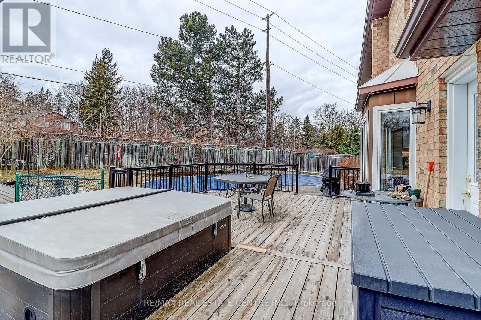 6 Waverly Place, Brampton, Ontario  L6Z 1Y9 - Photo 40 - W12907062