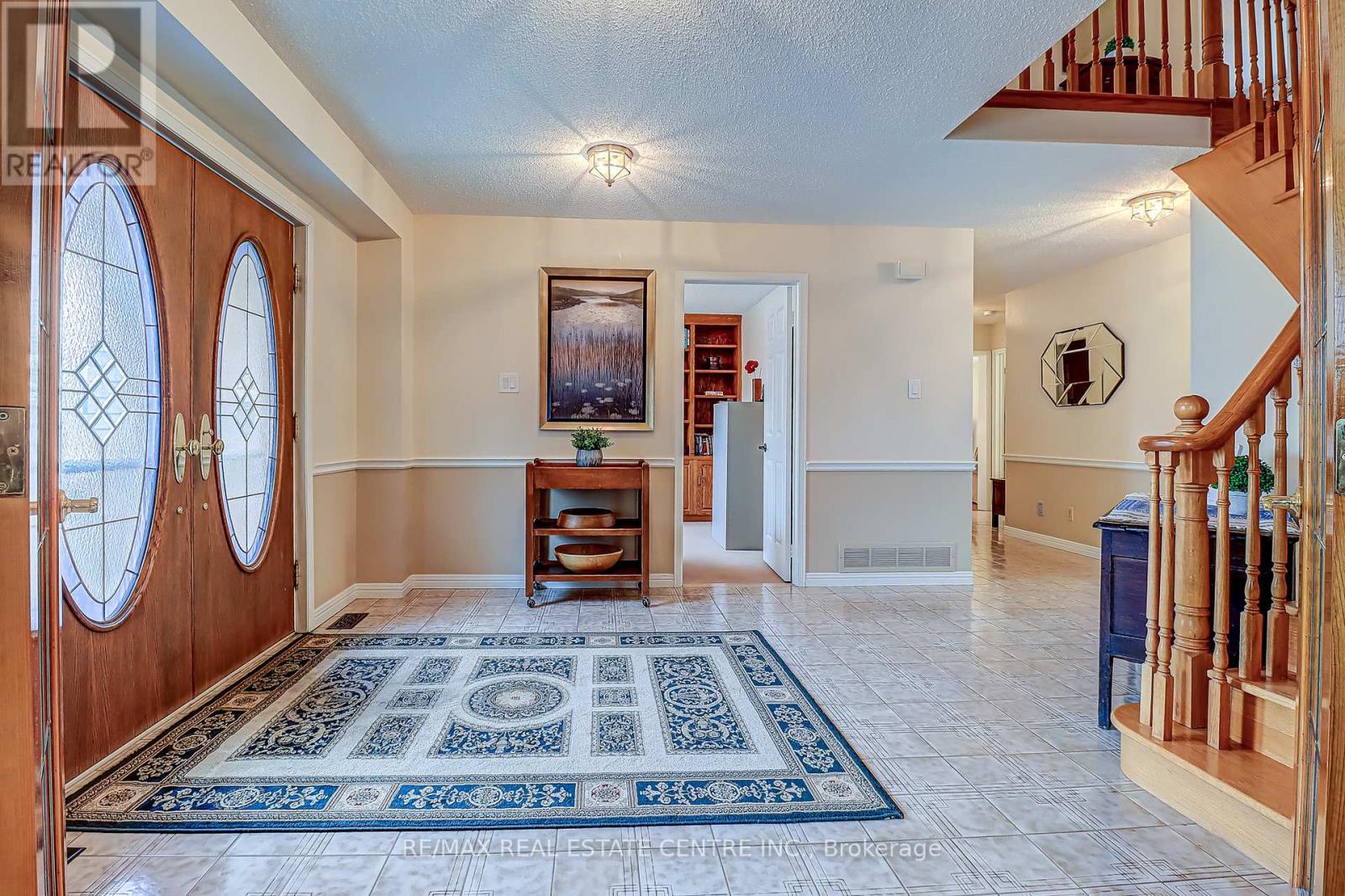 6 Waverly Place, Brampton, Ontario  L6Z 1Y9 - Photo 5 - W12907062