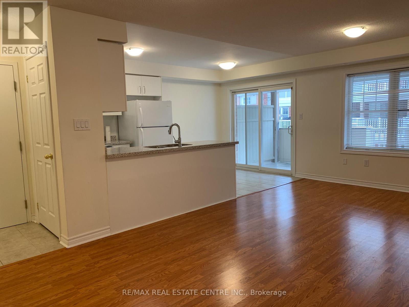 1 - 600 Shoreline Drive, Mississauga, Ontario  L5B 0A8 - Photo 11 - W12907166