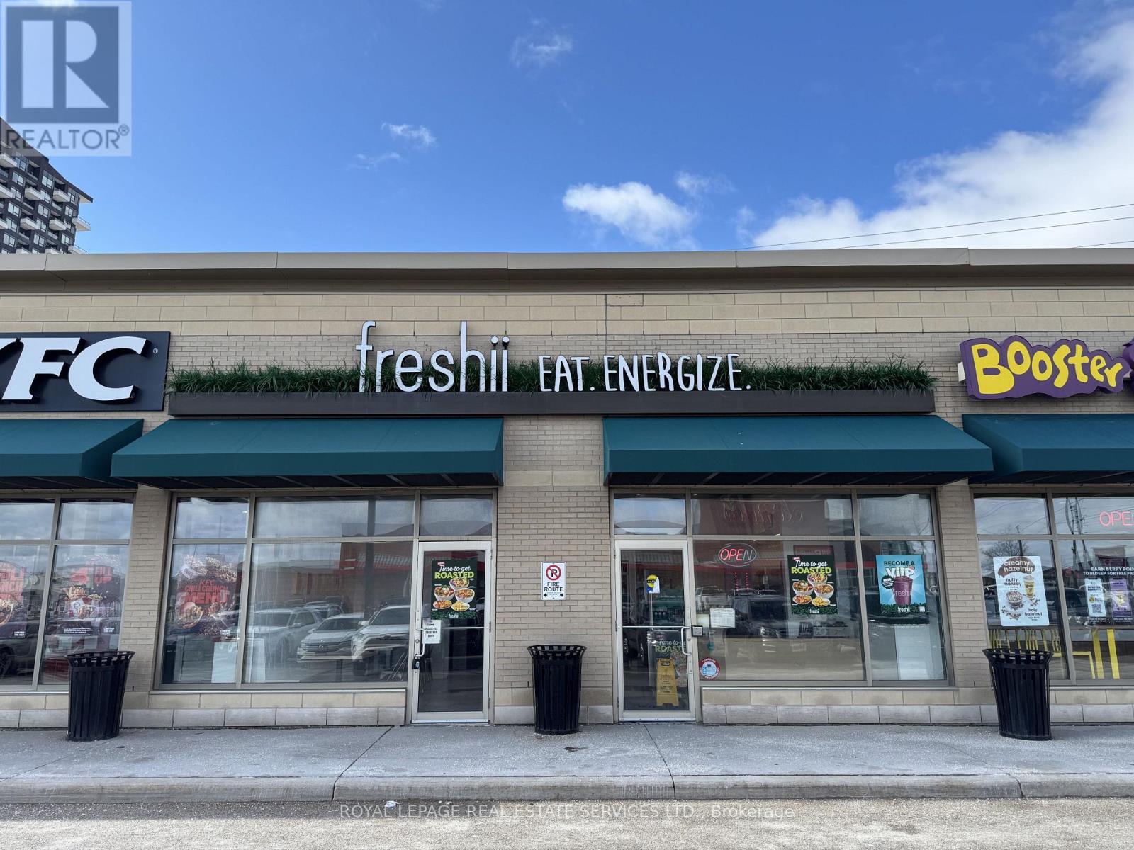 330 Dundas Street E, Oakville, Ontario  L6H 6Z9 - Photo 10 - W12907168