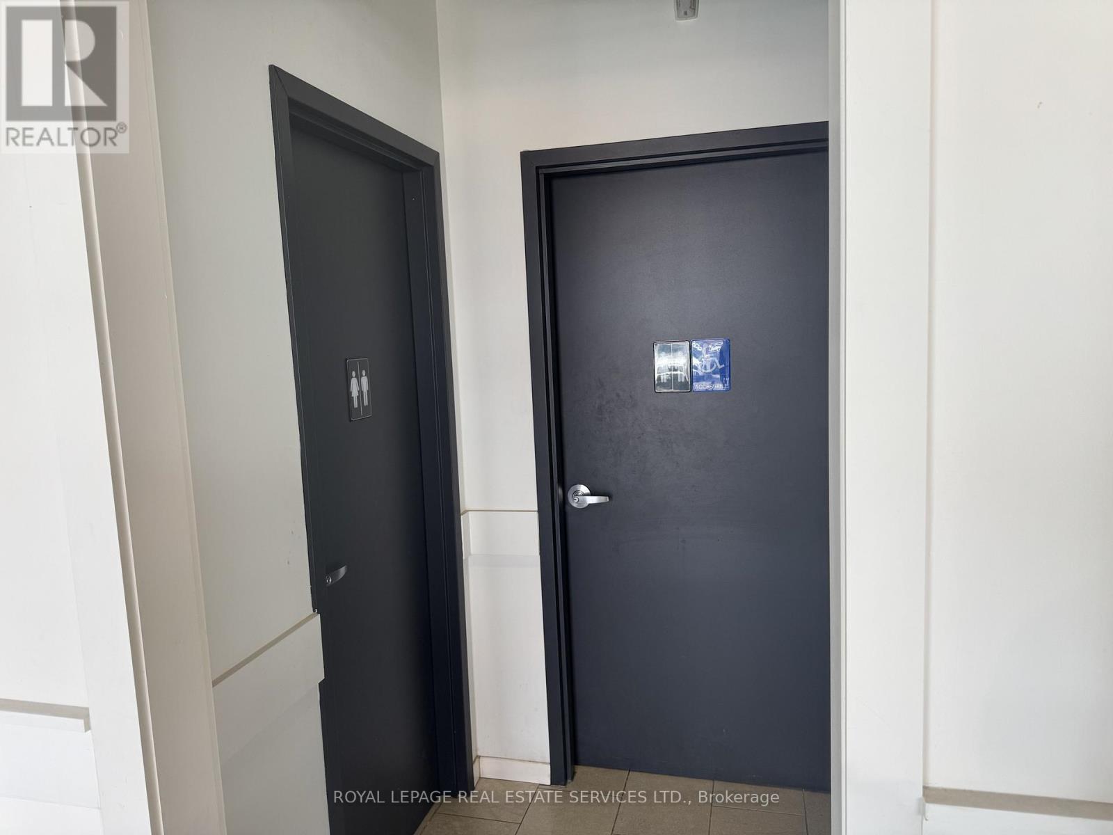 330 Dundas Street E, Oakville, Ontario  L6H 6Z9 - Photo 6 - W12907168