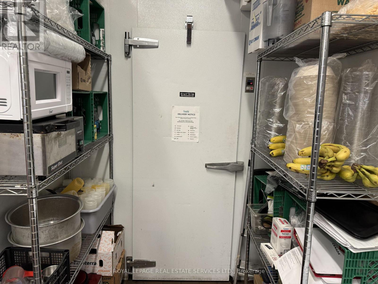 330 Dundas Street E, Oakville, Ontario  L6H 6Z9 - Photo 8 - W12907168