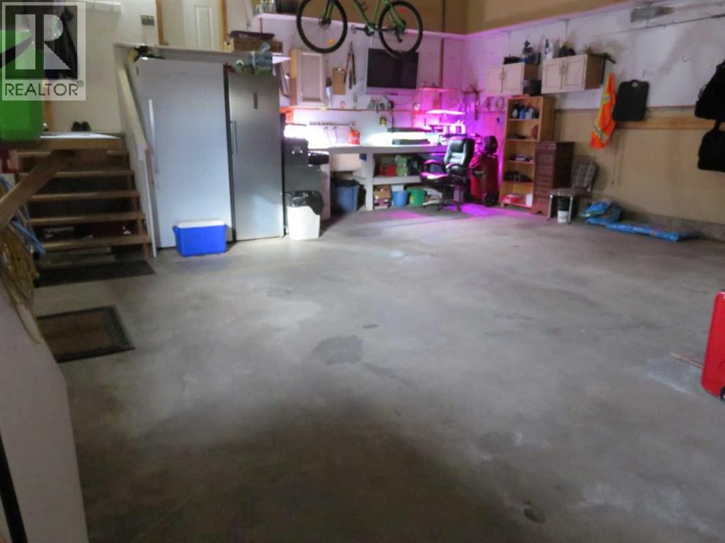 29 Hunter Court Ne, Medicine Hat, Alberta  T1C 1W5 - Photo 32 - A2293918