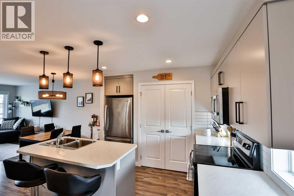 340 Coalbanks Boulevard W, Lethbridge, Alberta  T1J 4V4 - Photo 8 - A2294612