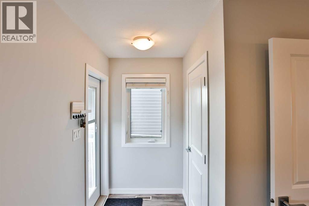 340 Coalbanks Boulevard W, Lethbridge, Alberta  T1J 4V4 - Photo 11 - A2294612