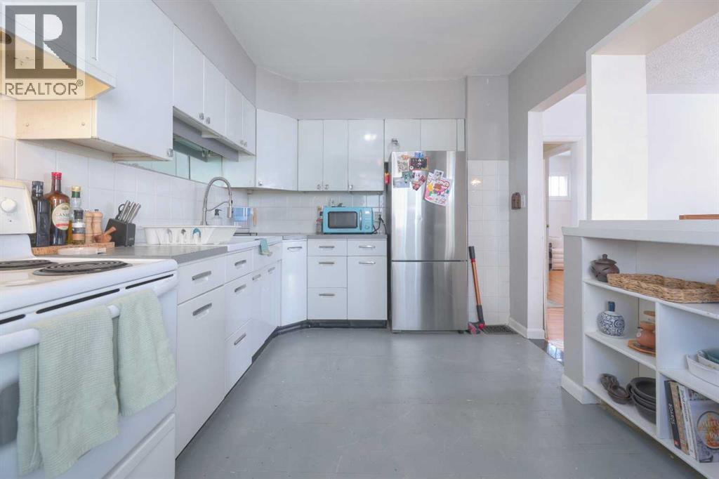 714 17 Avenue NW, Calgary, Alberta  T2M 0N7 - Photo 12 - A2289247