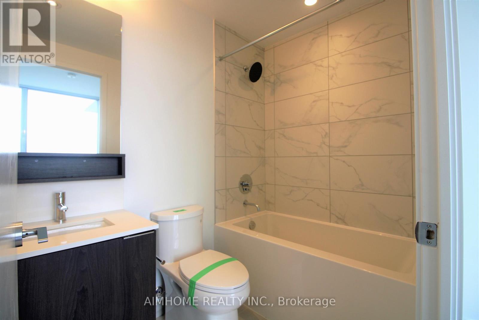 3702 - 950 Portage Parkway, Vaughan, Ontario  L4K 0J7 - Photo 11 - N12907180