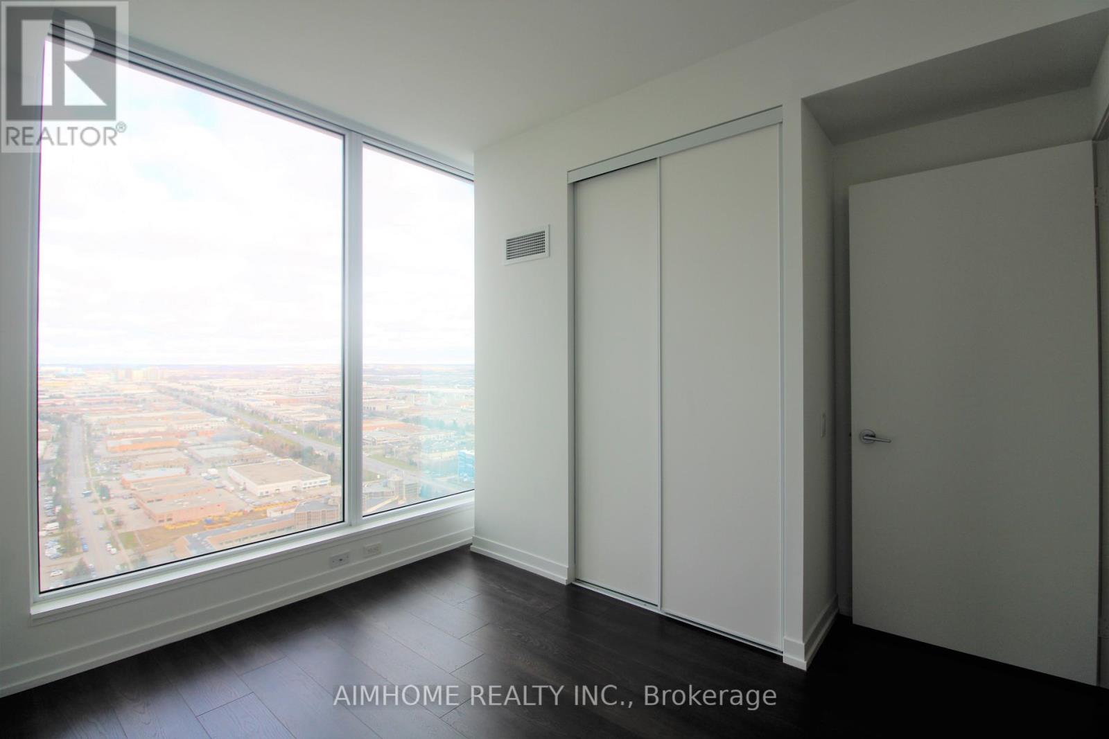 3702 - 950 Portage Parkway, Vaughan, Ontario  L4K 0J7 - Photo 8 - N12907180