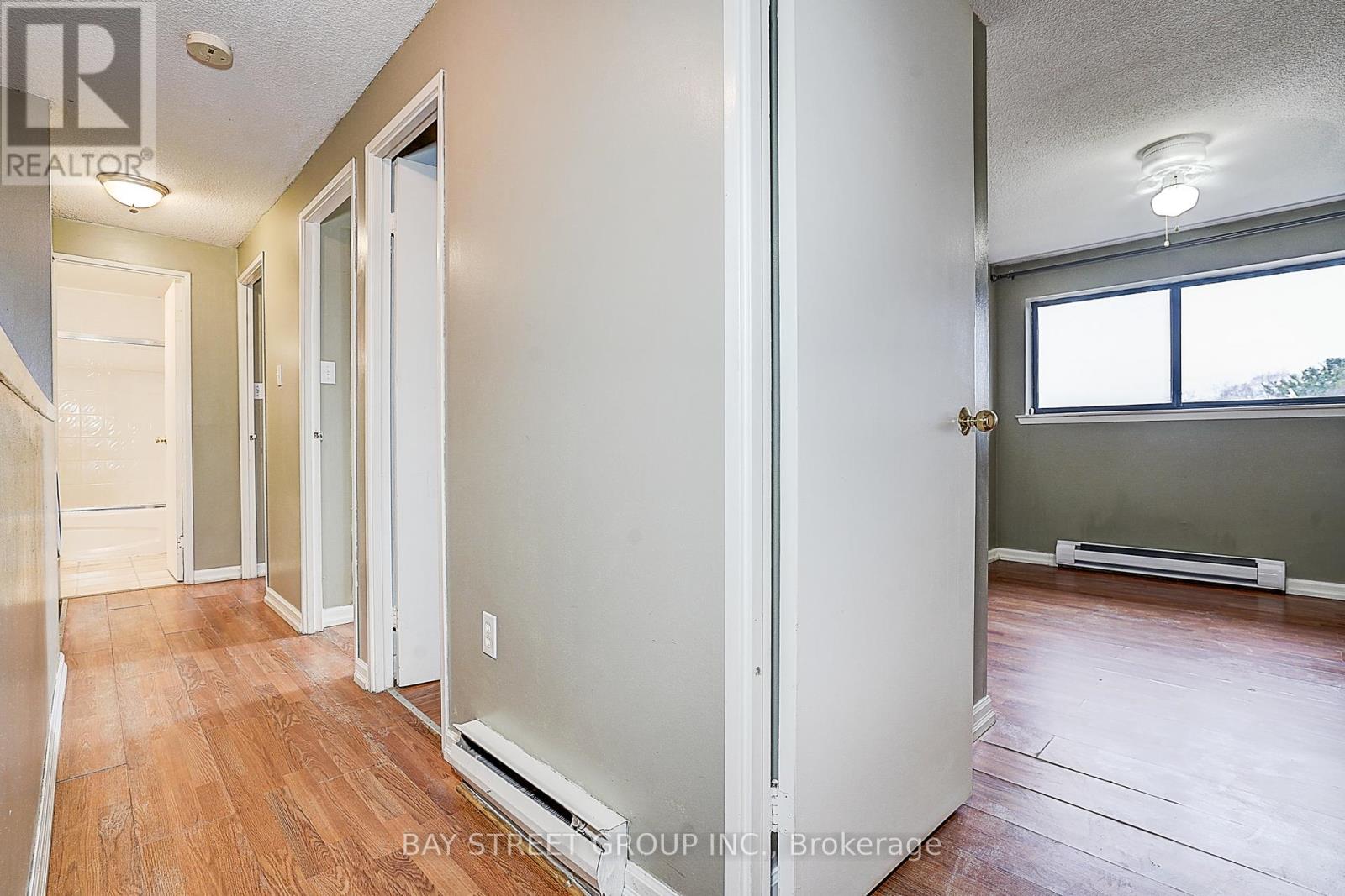 32 - 2035 South Millway Drive, Mississauga, Ontario L5L 1R7 - Photo 14 - W12907182