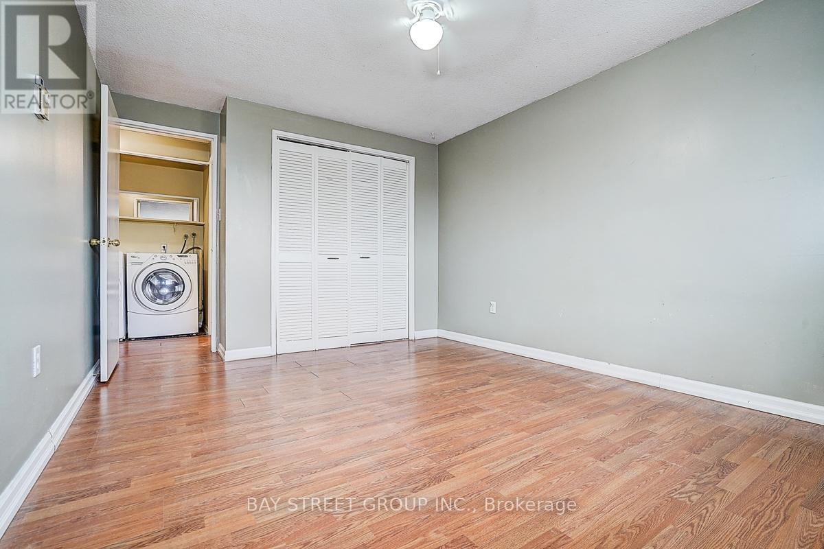 32 - 2035 South Millway Drive, Mississauga, Ontario L5L 1R7 - Photo 16 - W12907182