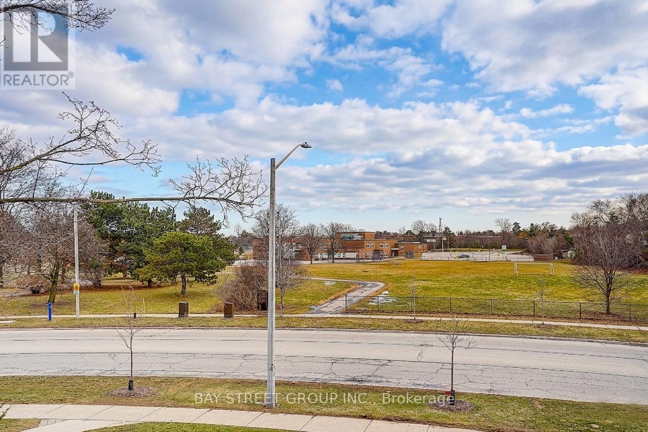 32 - 2035 South Millway Drive, Mississauga, Ontario L5L 1R7 - Photo 24 - W12907182