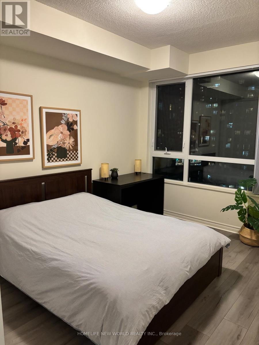 912 - 349 Rathburn Road W, Mississauga, Ontario  L5B 0G9 - Photo 5 - W12907190