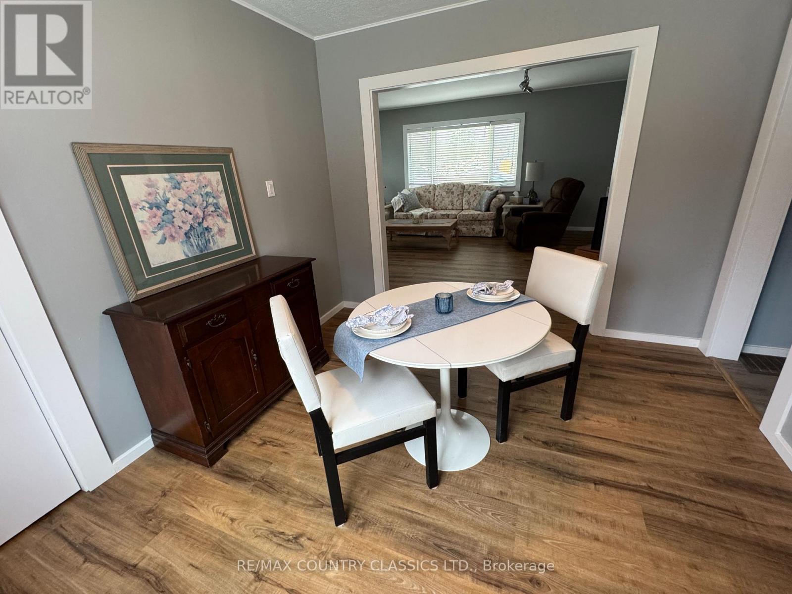 38 Flint Avenue, Bancroft (Bancroft Ward), Ontario  K0L 1C0 - Photo 13 - X12907212