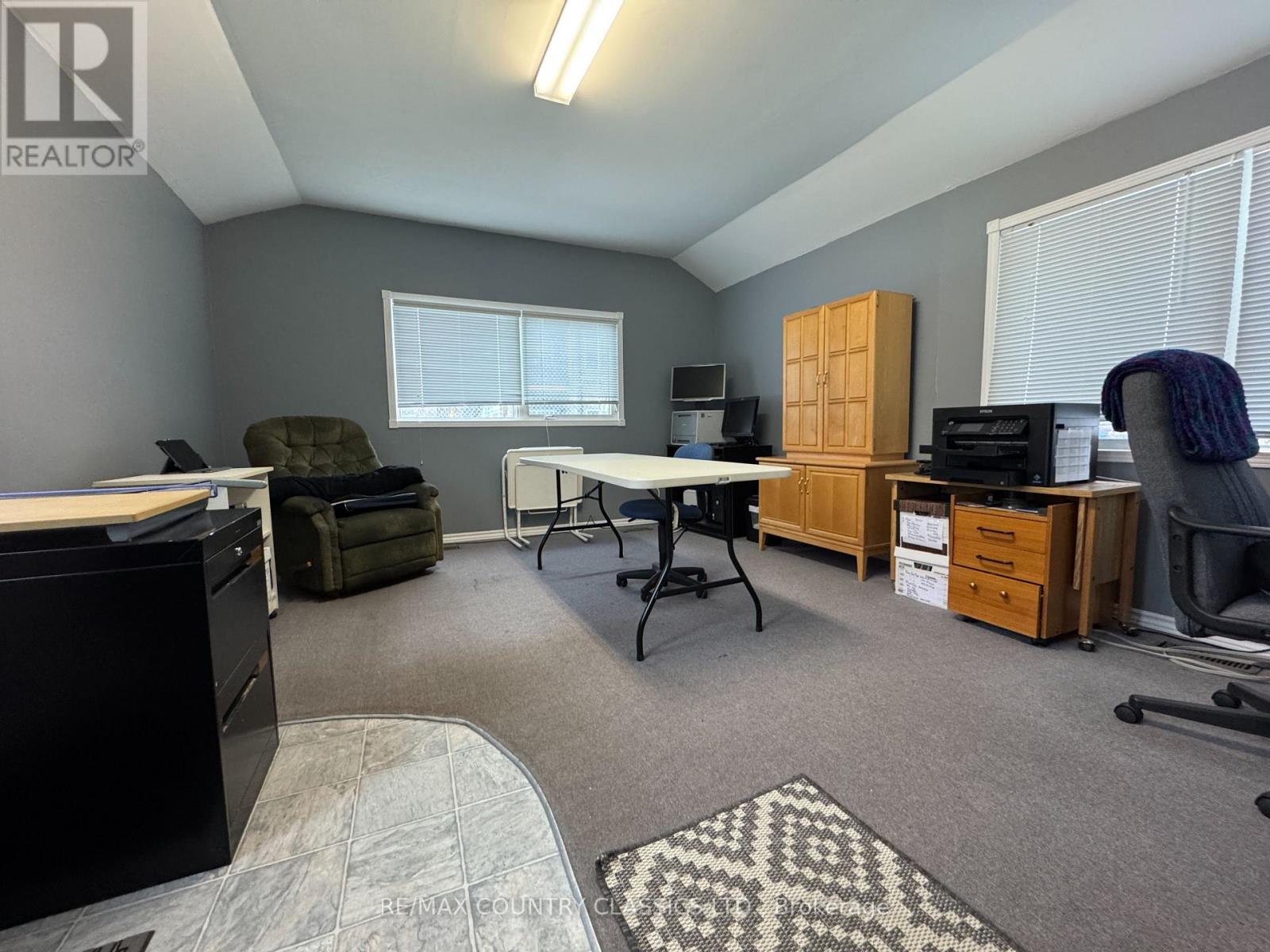 38 Flint Avenue, Bancroft (Bancroft Ward), Ontario  K0L 1C0 - Photo 16 - X12907212