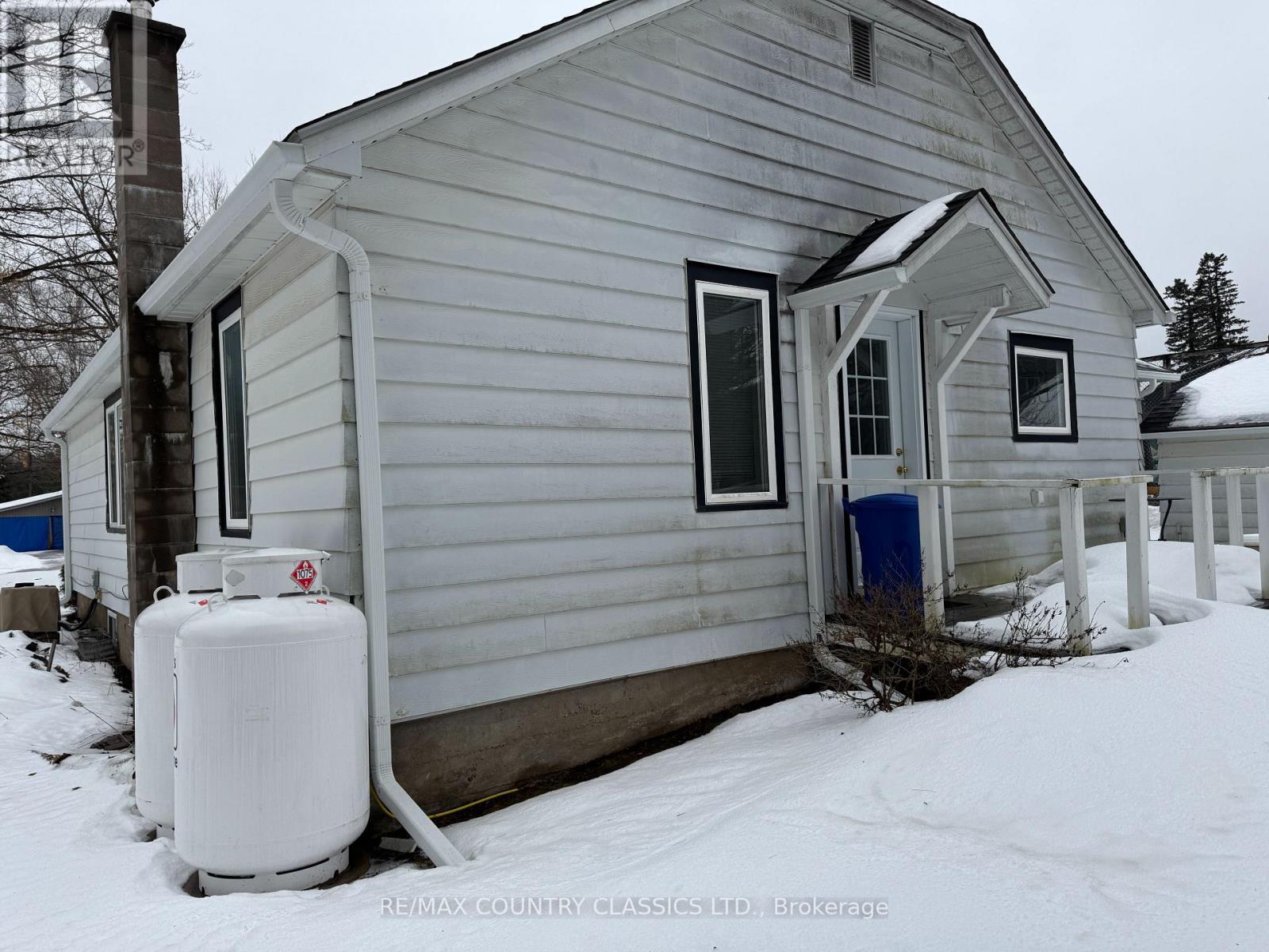 38 Flint Avenue, Bancroft (Bancroft Ward), Ontario  K0L 1C0 - Photo 25 - X12907212