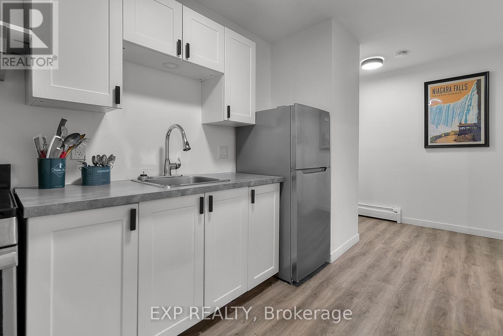 3 - 4595 QUEEN STREET, Niagara Falls, Ontario