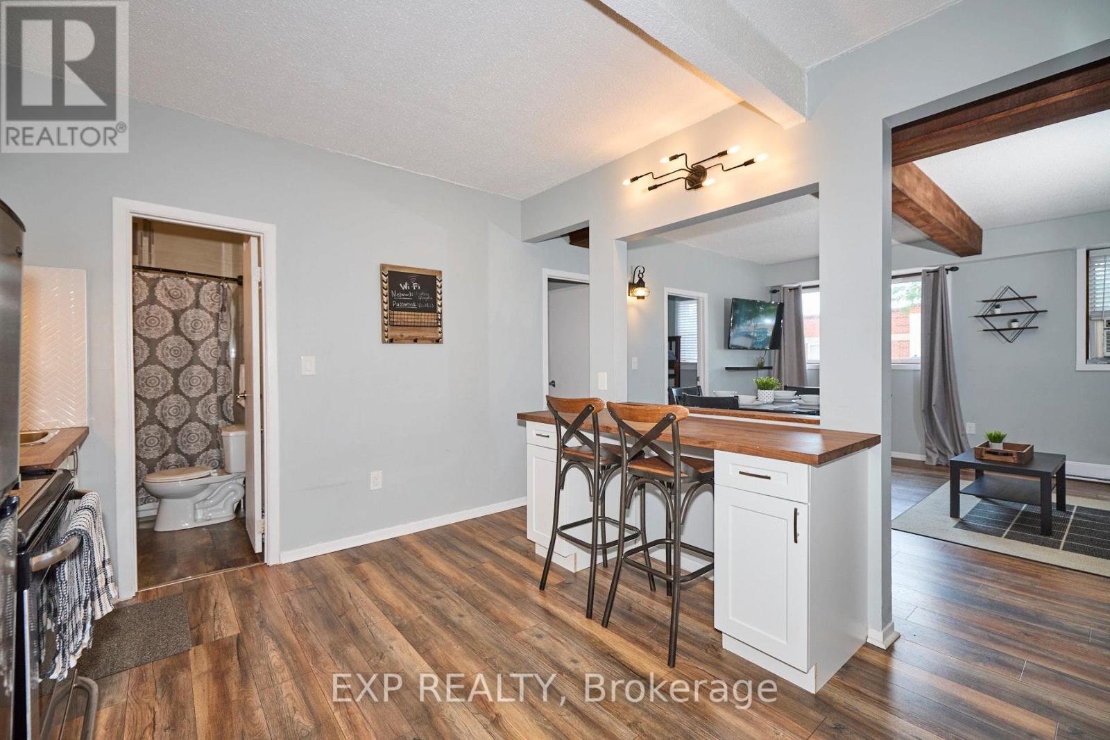 1 - 4675 QUEEN STREET, Niagara Falls, Ontario