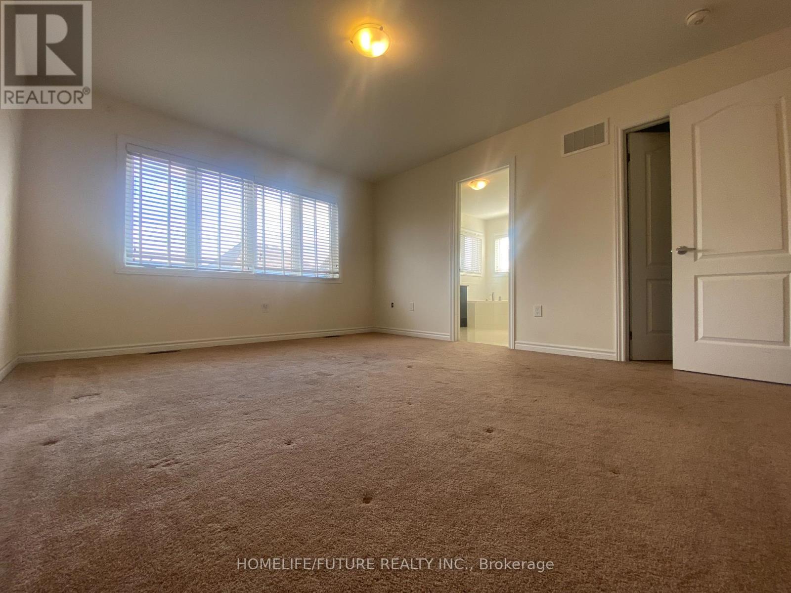 10 Enclave Trail, Brampton, Ontario  L6R 4B2 - Photo 17 - W12831630