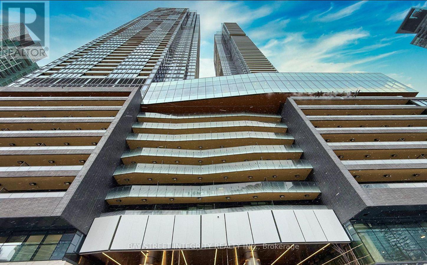 1702 - 1 Concord Cityplace Way, Toronto, Ontario  M5V 0X3 - Photo 2 - C12907200